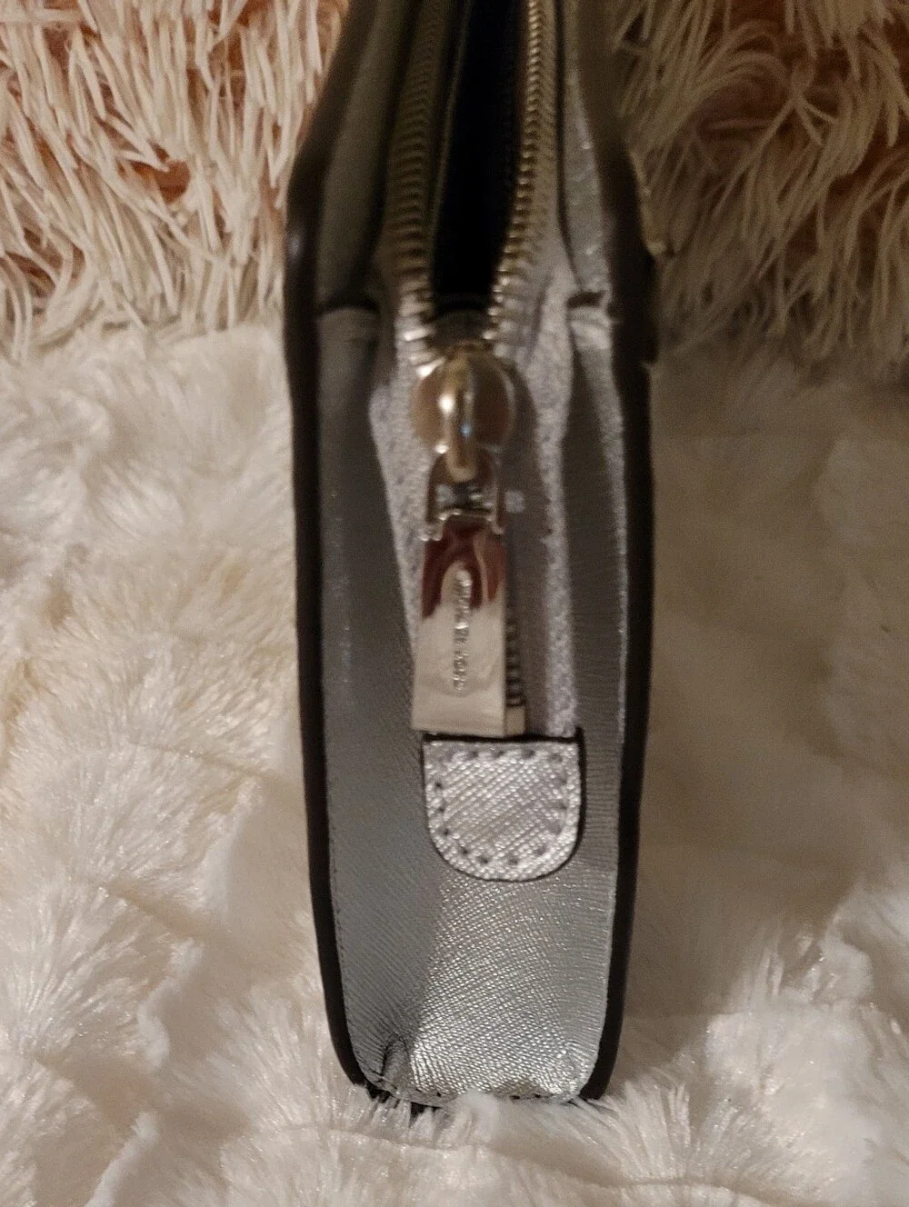 Silver Michael Kors Purse - Crosbody/Shoulder or Clutch - LIKE NEW - Picture 6 of 14